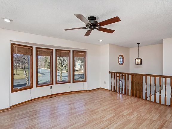 5th image of 14493 Jonquil St NW