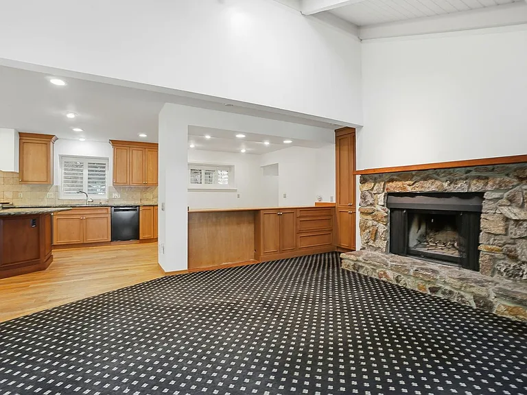 2561 Rolling Hills Ct — Photo 14