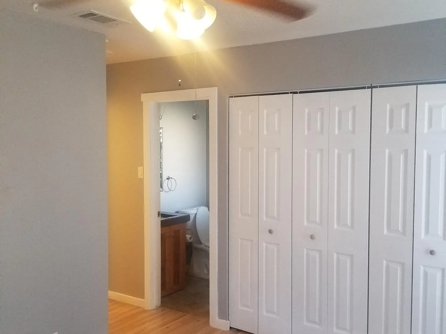 3 bed, 1.5 bath, 935 sqft, $1,450 — Photo 3