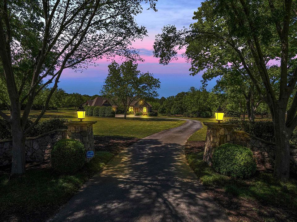 215 Bruce Farm Rd, Simpsonville, SC 29681 Zillow