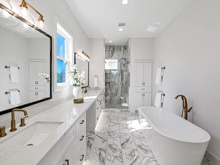 1207 Tabor St — Photo 32