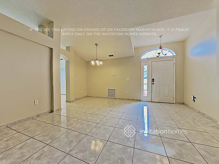 1813 Snaresbrook Way — Photo 4
