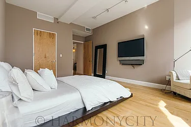 Sold by Harmonycity Corp.