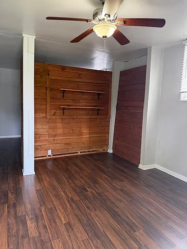 1807 Riverside Dr Photo 1