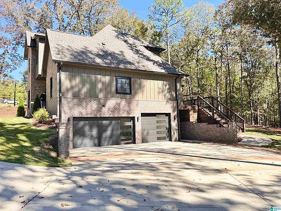 3rd image of 3029 Garland Rd