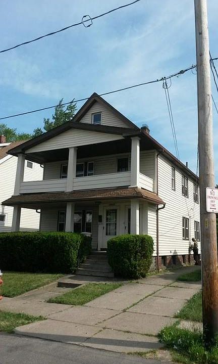 1st image of 18007 Harland Ave