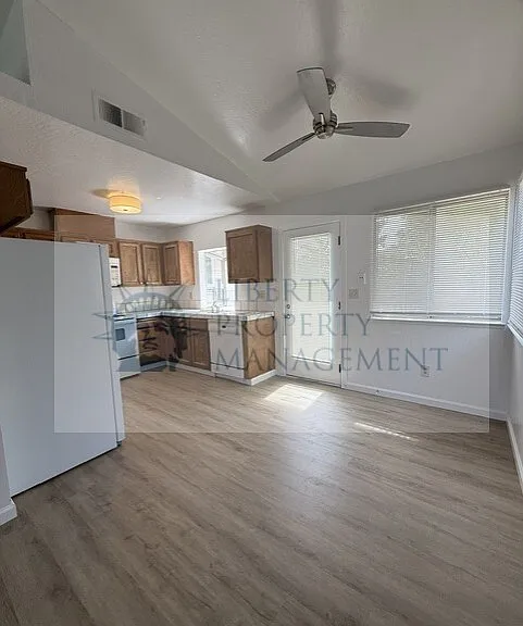 1949 Plymouth Dr — Photo 4