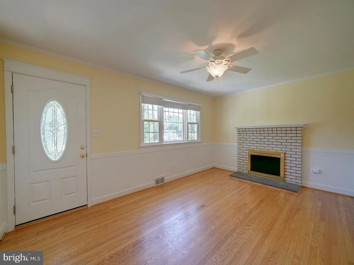 2 bed, 1.0 bath, 1633 sqft, $2,700 — Photo 4