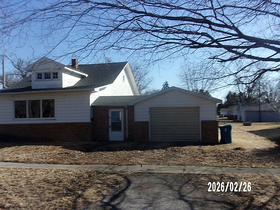 3rd image of 202 N Harrison St