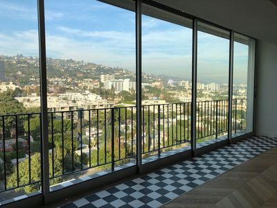 818 N Doheny Dr APT 1203, West Hollywood, CA, 90069