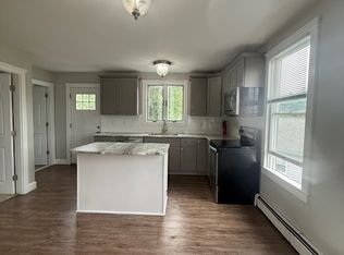 15 Granite St #2, Groton, CT 06340