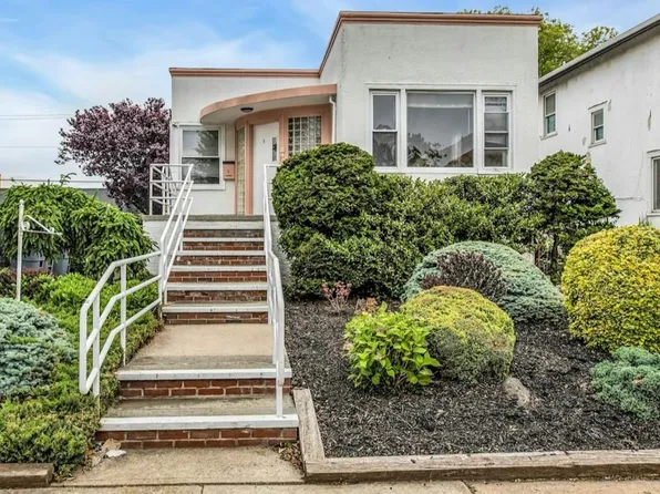 5 E Walnut Street, Long Beach, NY 11561