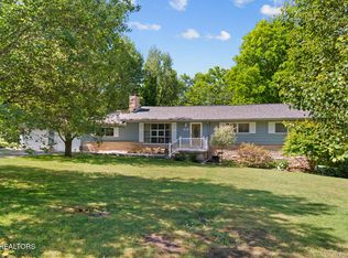 405 Halstead Dr, Crossville, TN 38555