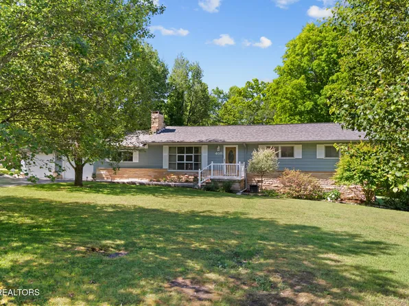 405 Halstead Dr, Crossville, TN 38555