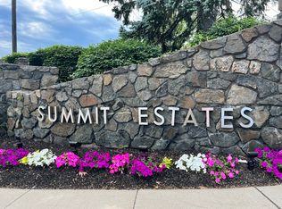 1006 Paradise Rd APT 1F, Swampscott, MA 01907