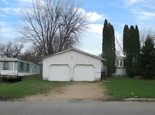 488 California St NW, Hutchinson, MN 55350