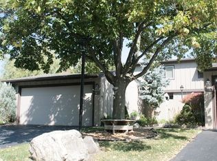 1112 Florimond Dr, Elgin, IL 60123