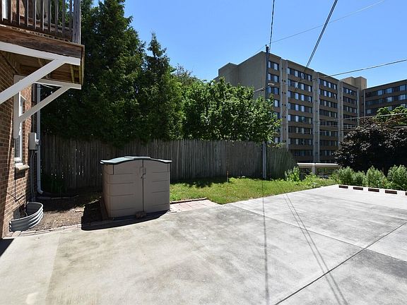 Rear Parking/Lot