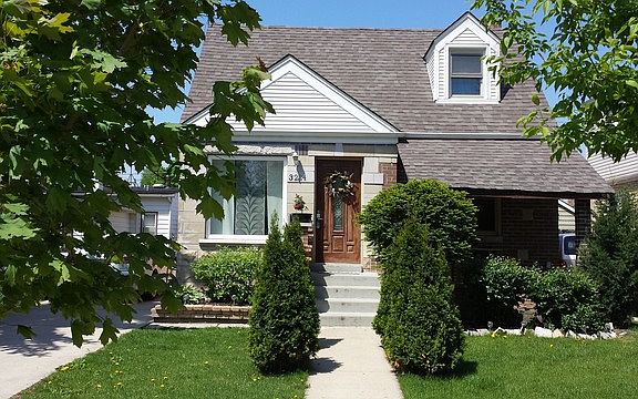 3rd image of 3224 N Odell Ave