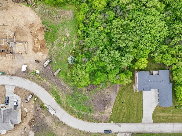 8070 NW 28th Ln, Ankeny, IA 50023