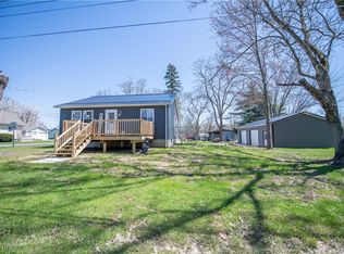 4454 Eastland Ave, Louisville, OH 44641