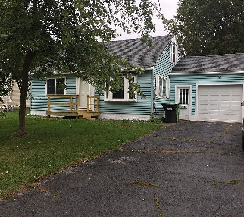 2nd image of 103 Ivon Dr
