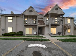 3603 Timberbridge Dr APT E, Valparaiso, IN 46383