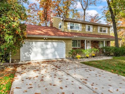 4 Apple Manor Ln, East Brunswick, NJ, 08816