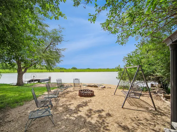 1550 S Deer Rd, West Des Moines, IA 50266