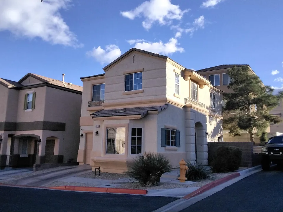 10613 Golden Aspen Ct