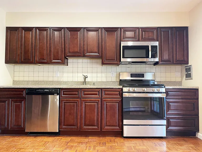 13 Beacon St — Photo 13