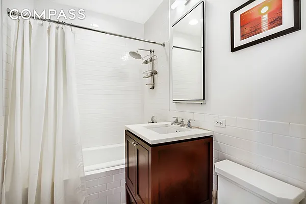 Sold by Compass | media 7
