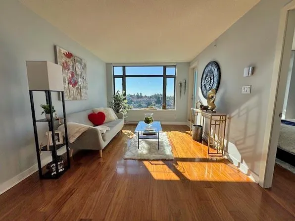 3660 Vanness Ave #1401, Vancouver, BC V5R 6H8