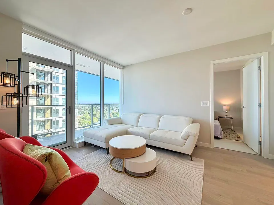485 W 42nd Ave #1104