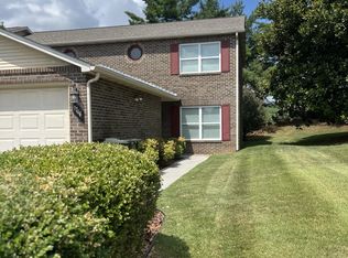 1746 William Blount Dr, Maryville, TN 37801