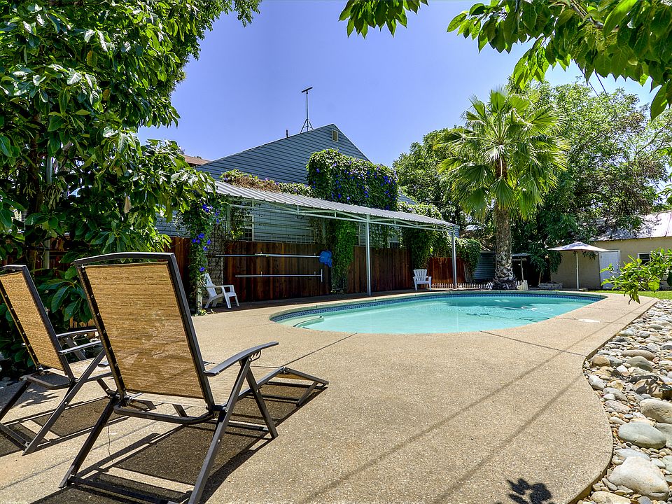 Pool & shade structure
