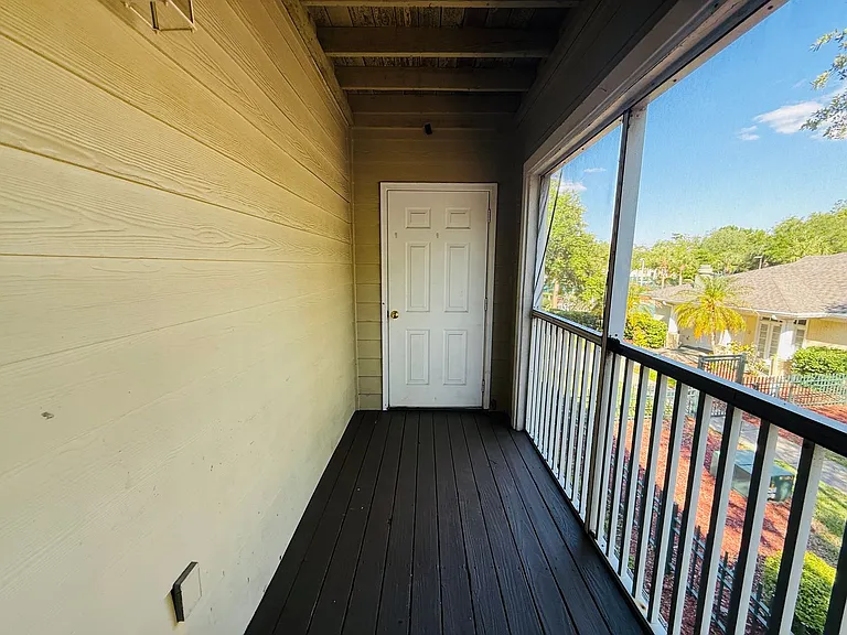 18557 Bridle Club Dr — Photo 32