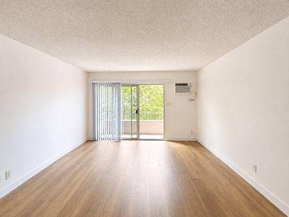 2nd image of 153 S Hayworth Ave APT 301