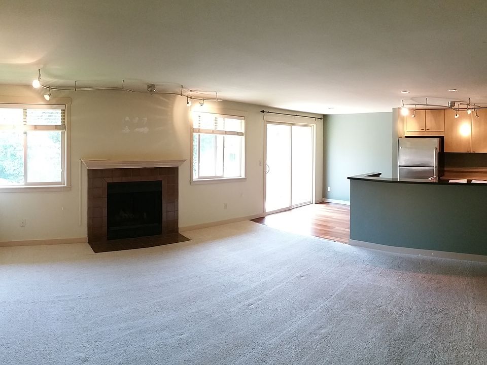 1st image of 8248 126th Ave NE APT C302