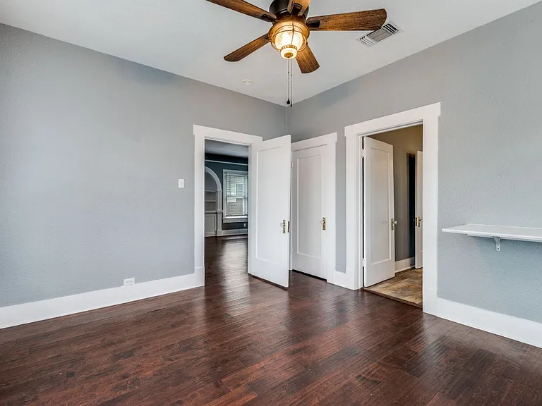 830 W Craig Pl — Photo 16