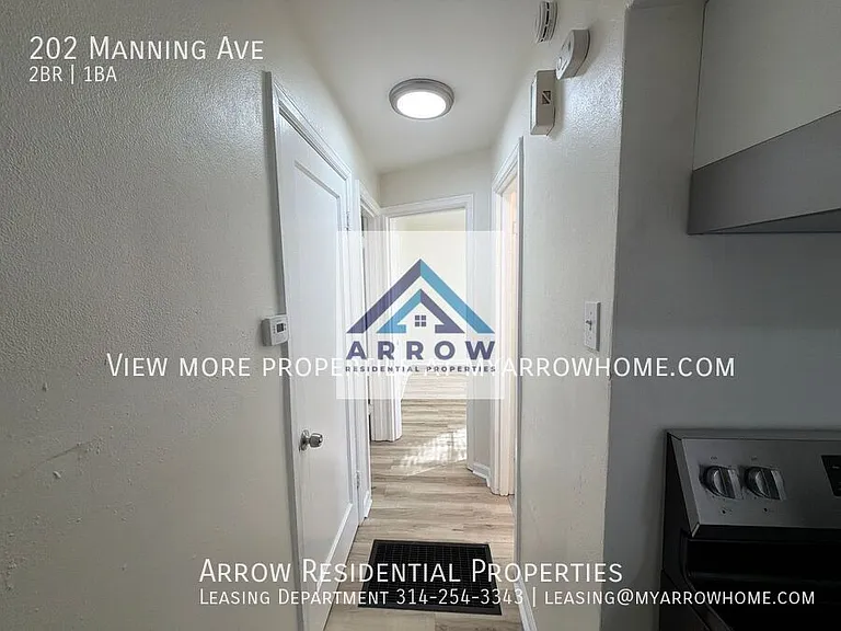202 Manning Ave — Photo 18