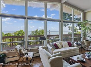 9 Hook Harbor Rd, Atlantic Highlands, NJ 07716