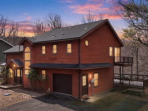2nd image of 115 Marina Village Ln