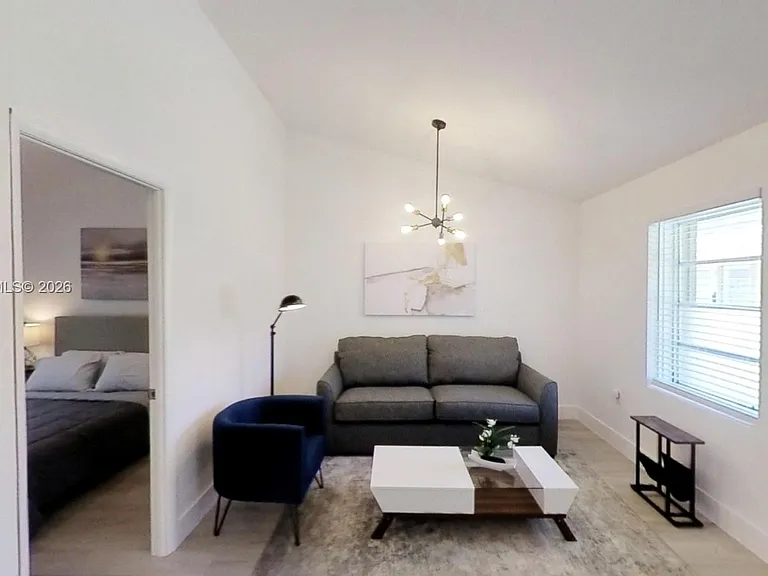 840 SW 7th St #852 — Photo 8