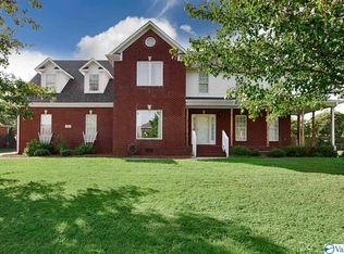 264 River Cove Rd, Huntsville, AL 35811