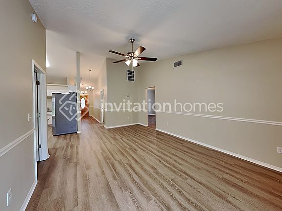 5th image of 1107 Sugarberry Trl