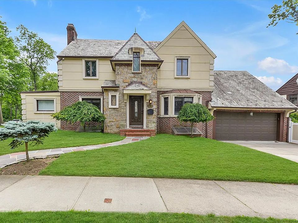 8230 Kent St, Jamaica, NY 11432 Zillow