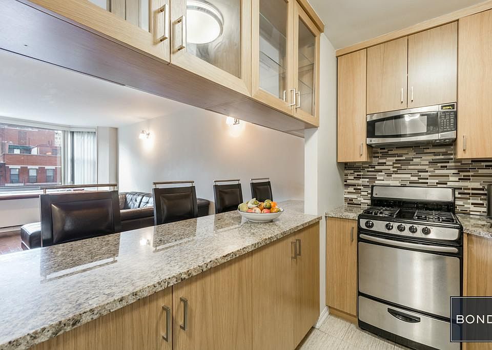 1st image of 200 E 90th St APT 6A