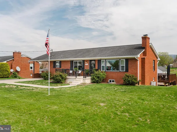 211 Al Good Dr, Stanley, VA 22851