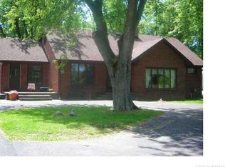 1423 Seneca Creek Rd, Buffalo, NY 14224